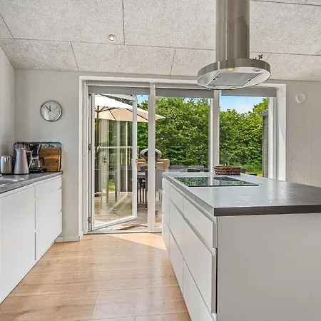 Сasa de vacaciones Five-bedroom In Haderslev
