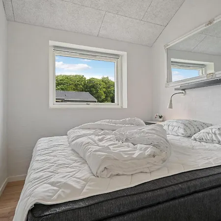 Five-bedroom In